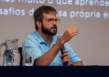 Aula Magna de Jornalismo e Publicidade – “Arte e Comunicação de Massas: A Lição Tropicalista”, com Pedro Duarte